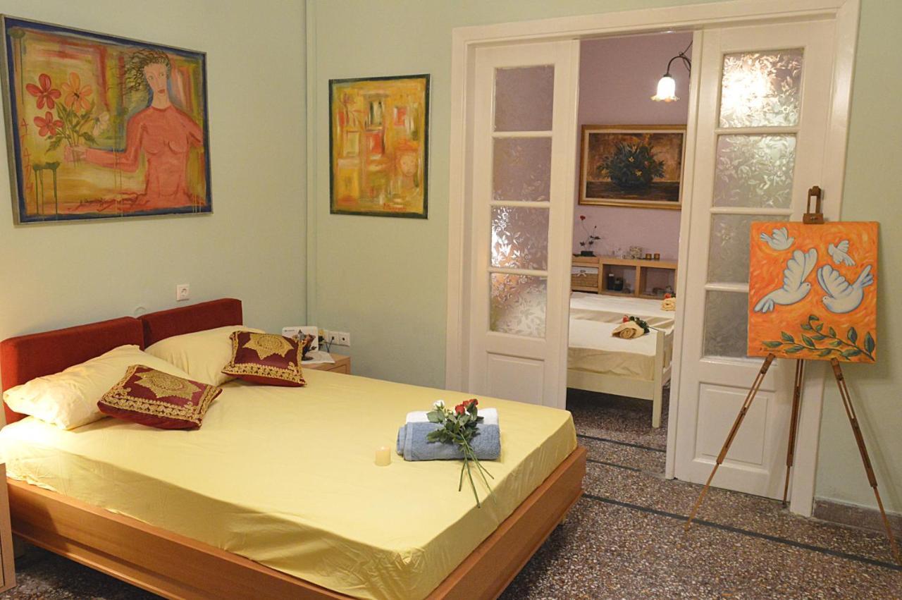Pireas Port Next To Metro Artistic House Apartment Bagian luar foto